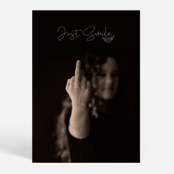 Just Smile - Kunstnerisk